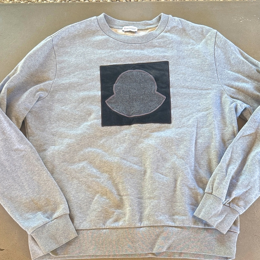 Moncler Light Gray Crewneck Sweater with Iconic Patch